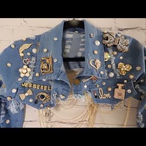 Short denim jacket
